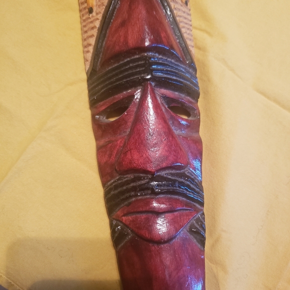 Hand Carved and Painted Woodn Mask Jamaica - Picture 2 of 9